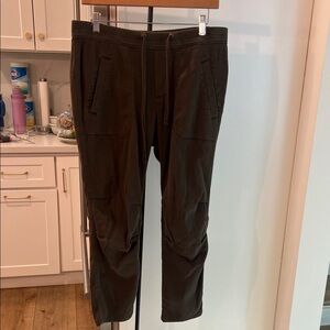 James Perse dark Olive Drawstring Jogger Pants a 2 pockets.